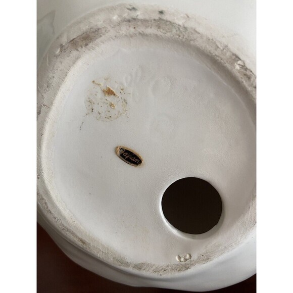 Josef Originals 8” Figurine - GIRL WITH WEDDING GIFT - Romance Series - Picture 8 of 9